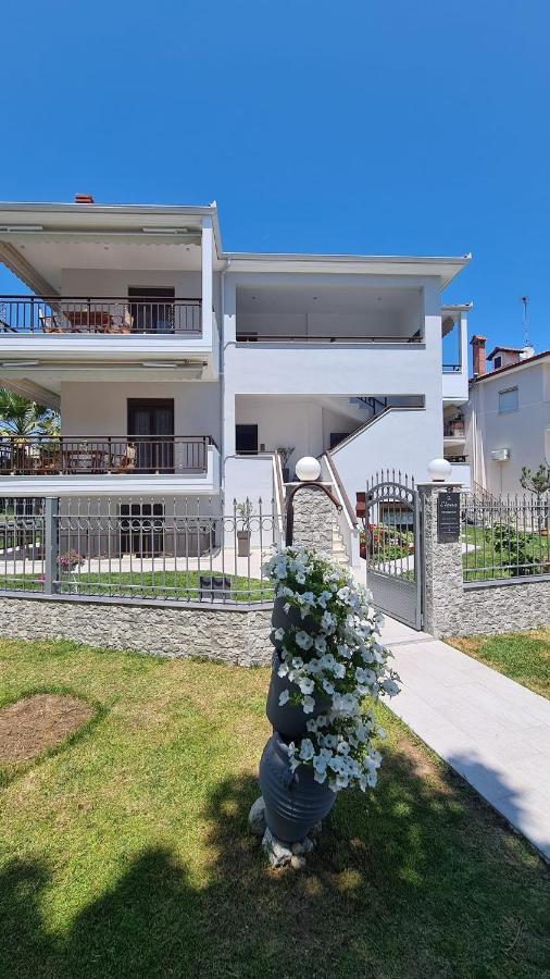 Elena Apartments オリンピアダ エクステリア 写真